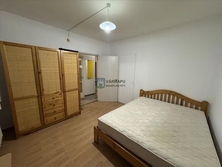 Kiadó jó állapotú panel lakás - Székesfehérvár - Photo 3