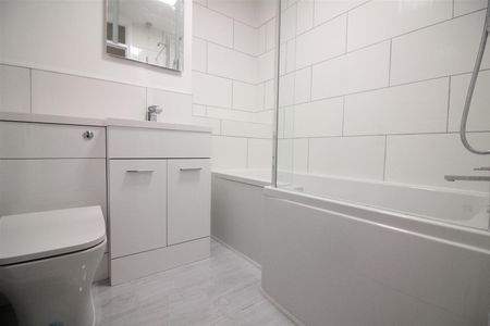 Varsity Drive, Twickenham - Photo 5