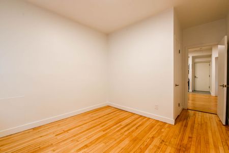 3495 Van Horne - Photo 5