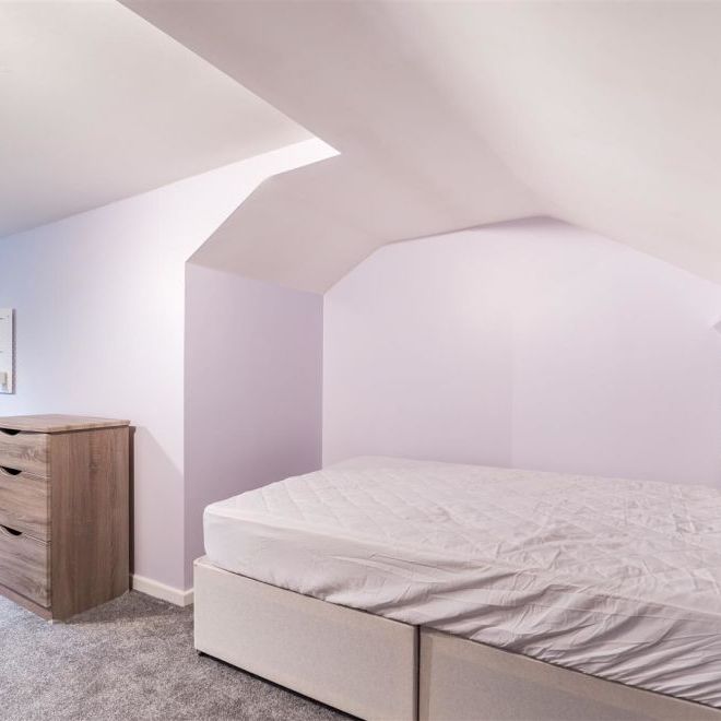 St. Annes Drive, Headingley, LS4 2RZ - Photo 1