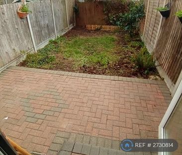 2 bedroom terraced house to rent - Photo 2