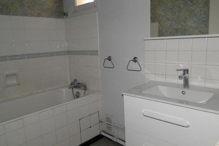 Location Appartement 3 pièces 68m² CLERMONT FERRAND 63000 - Photo 4