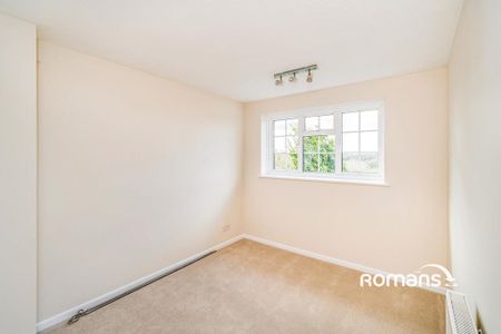 4 bedroom detached house to rent - Photo 5