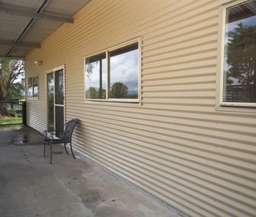 2 Bedroom Home In Rural Setting - Photo 6