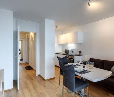 Near BMW: Temporary living in 1-room apartment in Schwabing - Foto 1