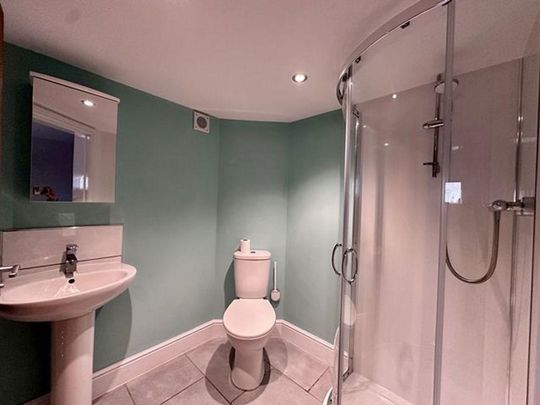 2 bedroom barn conversion to rent - Photo 1