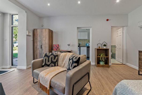 1 bedroom flat to rent - Photo 1