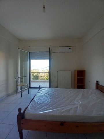 Studio/Γκαρσονιέρα για ενοικίαση Κέντρο (Ρίο) - Photo 3
