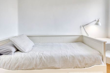 Carrer Jerónima Galés, Valencia, Valencian Community 46017 - Photo 2