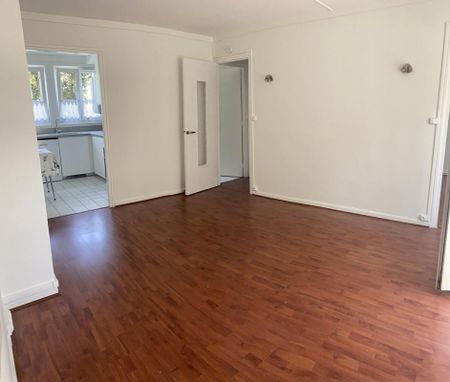 Location Appartement 2 pièces 51m² LA MADELEINE 59110 - Photo 3