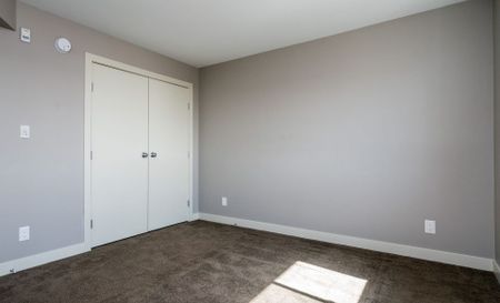 35 Cambridge Way, Steinbach, MB - Photo 3