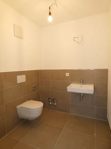 Neubau/Erstbezug: Modern geschnittene 3-Zimmer-Wohnung mit traumhaftem Ausblick! - Photo 5