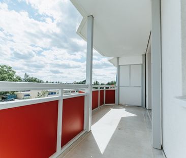 3 Zimmer: Großzügig geschnitten & schöner Balkon - Foto 1