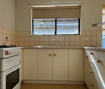 Simple Living - Photo 4