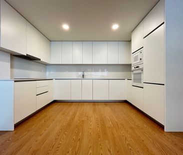 Apartamento em Coimbrões, Santa Marinha - Photo 1