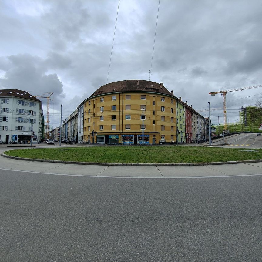 "Einzigartiges Wohnvergnügen am begehrten Voltaplatz!" - Photo 1