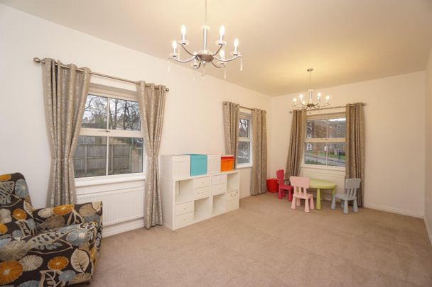 5 bedroom House To Let - Photo 1