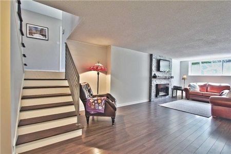 For Lease - 208 Pine Cove Road, Burlington, Ontario - Photo 5