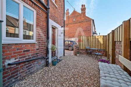 Kensington Road, Reading, Berkshire, RG30 - Photo 5