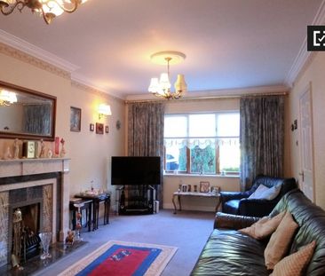 Room in a 4Bedroom Apartment for rent in Rathfarnham, Dublin - Photo 4