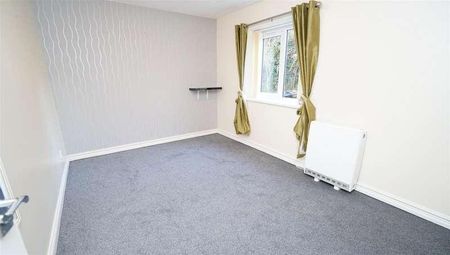 Nialls Court, Thackley, Bradford, BD10 - Photo 3