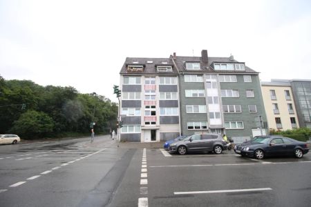 HELLE 2-ZIMMER-KOMFORTWOHNUNG IN GERRESHEIM MIT BALKON + WANNENBAD MIT FENSTER - Photo 5