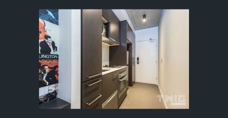 Stunning Studio Apartment - Photo 4