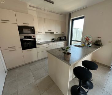 Zeer ruim en luxueus appartement gelegen in het centrum van Ham - Photo 2