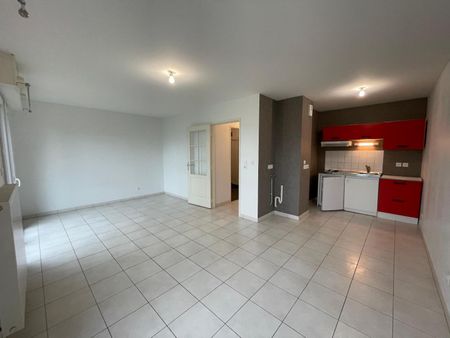 Location Appartement 1 pièce 33m² AVRILLE 49240 - Photo 2