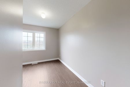 For Lease - 369 Caboto Trail, Markham, Ontario - Photo 4