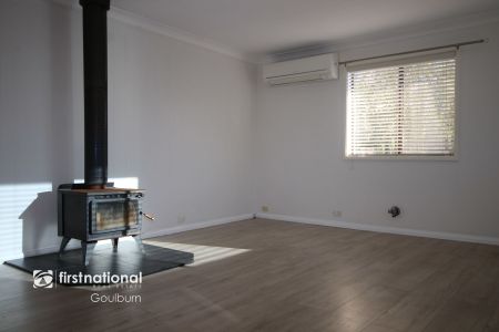 27 May Street, Goulburn - Photo 5