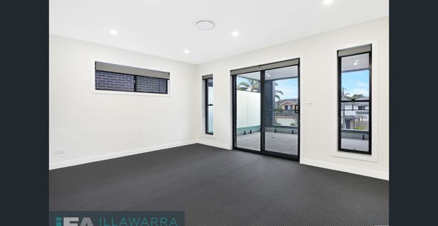 Modern three bedroom townhouse - Photo 1