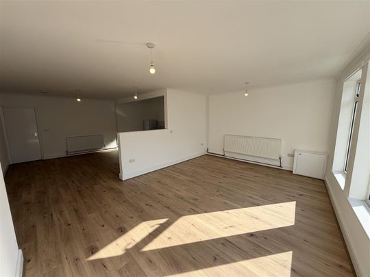 Pensby Road, Heswall - Photo 1
