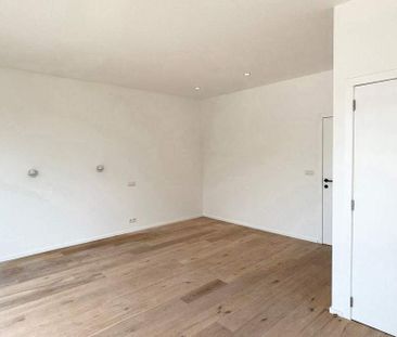 Woning te huur in Sint-Pieters-Woluwe voor € 3.000 met 5 slaapkamers - Foto 3