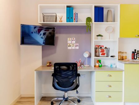 Platinum Studio - Photo 2