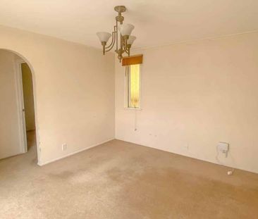 Spacious Stand Alone Home - Photo 2