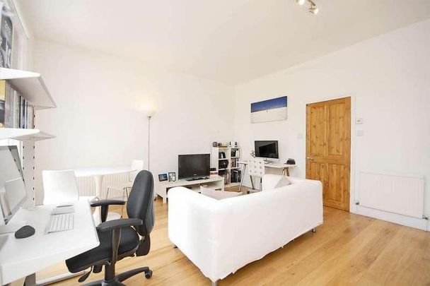 Malden Road, Kentish Town, NW5 - Photo 1