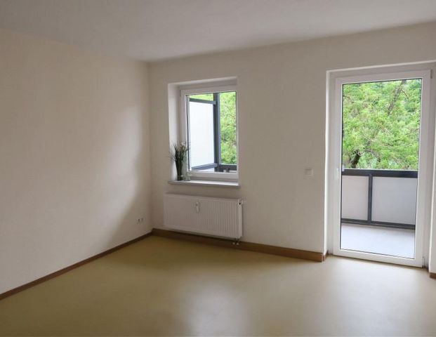 1-Raum-Wohnung mit Aufzug, Balkon und Dusche - Photo 1