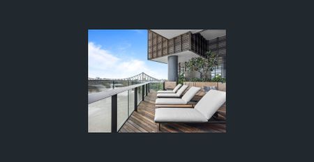 Riverside Elegance at 443 Queen: A Luxurious 2-BR Apartment with Panoramic River Views. - Photo 2