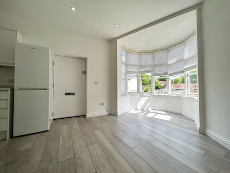 1 Bedroom Apartment To Let - HP13 - Photo 2