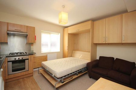 Studio to rent - Photo 4