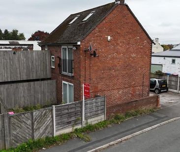 3 bedroom detached house to rent - Photo 2