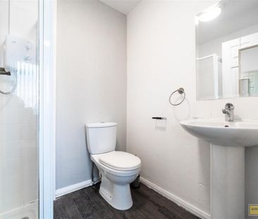 Studio Apt. Hazel Close, Blackburn - Photo 3