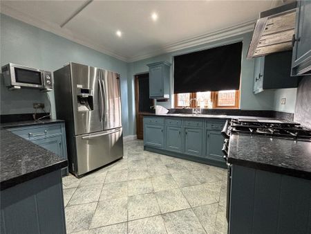 House share to rent - Photo 2