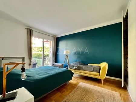 Location Appartement 3 pièces 92m² NICE 06300 - Photo 4