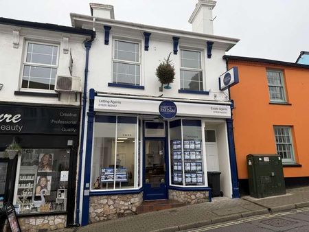 First Floor Flat, Queen Street, Dawlish, Devon, EX7 - Photo 5