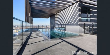 MODERN LIVING IN SOUTHBANK! - Photo 2