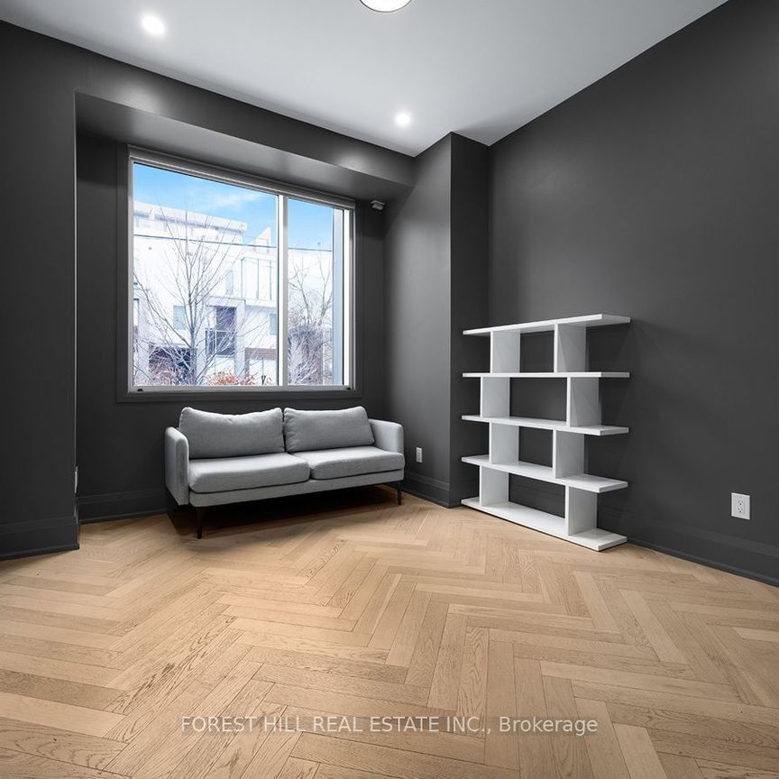 For Lease - 18 Greenbriar Road Unit# 3, Toronto, Ontario - Photo 1