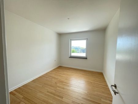 Vejle - Nørremarken, pæn, stor, lys 4V - Photo 3