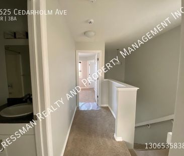 3 Bed, 2.5 bath House available in Harbour landing, Regina SK. - Photo 6